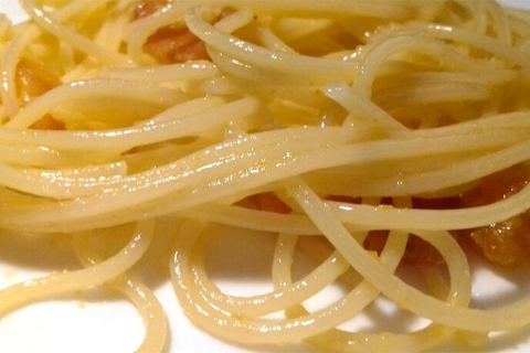 Casa Latini la Vigilia di Natale: spaghettini con avgotàraco, la bottarga degli Dei