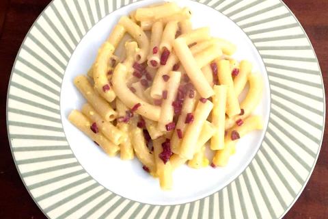 I maccheroni alla carbonara di John Moscardini, Barga, Colordivino