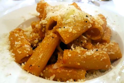 I rigatoni all'amatriciana di Francesco Di Natale, Bologna