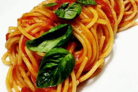 Spaghettini, datterini e basilico, Domenico Di Bari, Siracusa