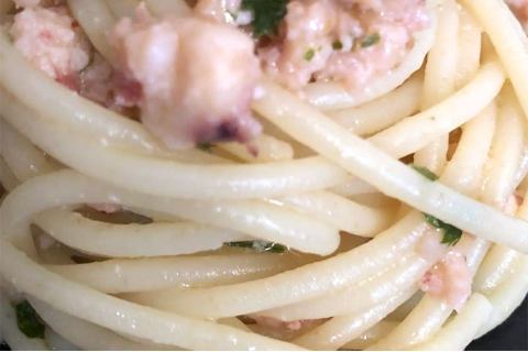 Sapori d'autunno? Gli spaghetti Cappelli di Roberta Conti con il ragù di polipetti