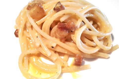 Sabato casalingo, Sabato a #CasaLatini: spaghetti Cappelli alla carbonara, complice Sergio Brocani
