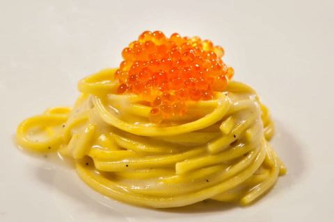 Per Santo Stefano gli spaghetti con le perle di caviale di Carlo Nappo