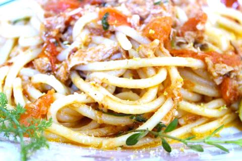 I classici spaghetti con il tonno di Maurizio Digiuni