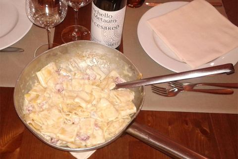 Dalle ricette de #IlBuonodelleMarche: mezzischiaffoni, ciauscolo e formaggio di fossa