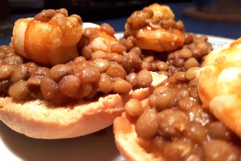 Rosselle con gamberi e zuppa di lenticchie