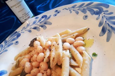 Dalla Cucina di Casa Latini: penne Vintage con fagioli di Lavarino