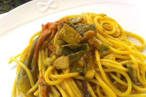 Martedì casalingo con zafferano zucchine e peperoni