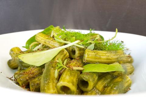 Crema di cavolo nero e maccheroni vintage di Marco Domenella