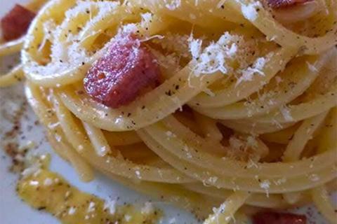 Ma la possiamo chiamare 'carbonara'?