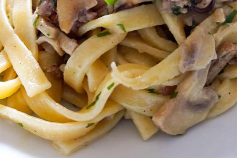 C'è Gualberto Compagnucci, oggi, nel Retrocucina di Carla Latini