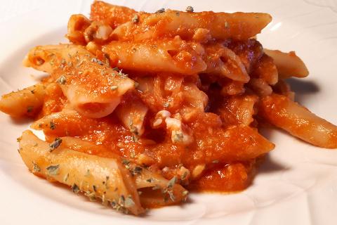 Da Casa Latini le Penne Cappelli al ragù di pesce con l'origano