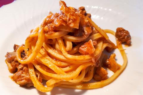 Con il mitico ragù di Mamma Maria